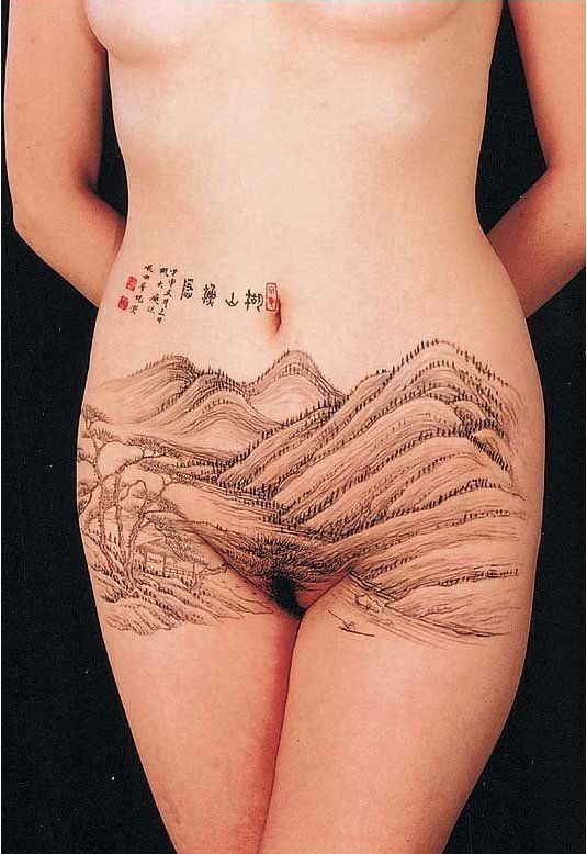Художественный боди-арт бикини в японском стиле