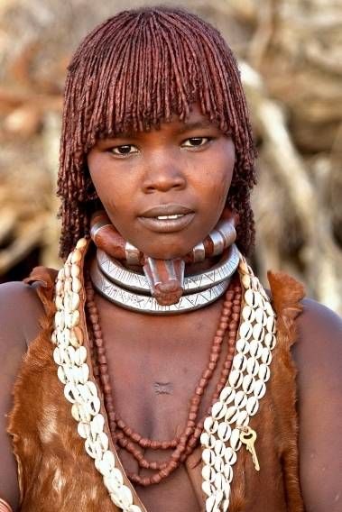Девушка-аборигенка племени Hamer (Хамер)