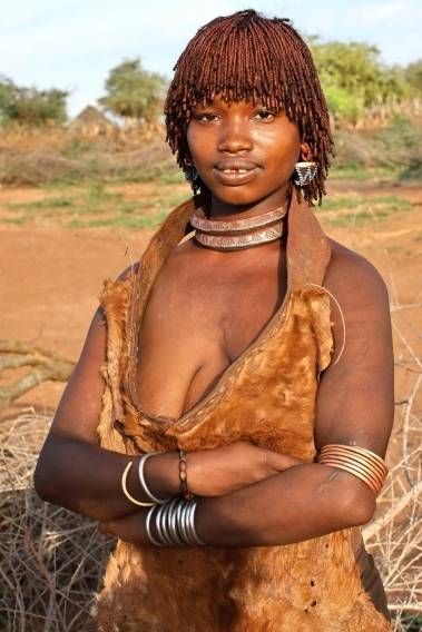Взрослая женщина племени Hamer (Хамер)