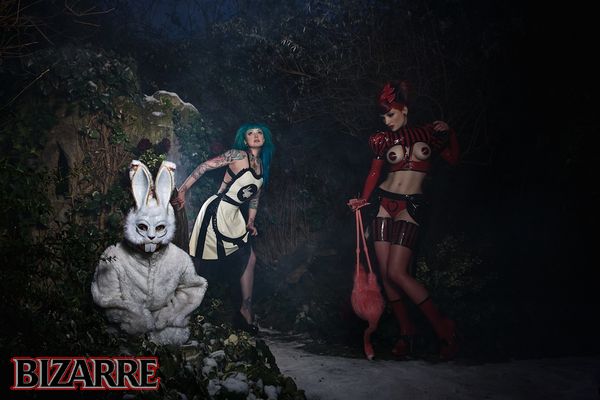 Эротическая версия "Алисы в стране чудес"