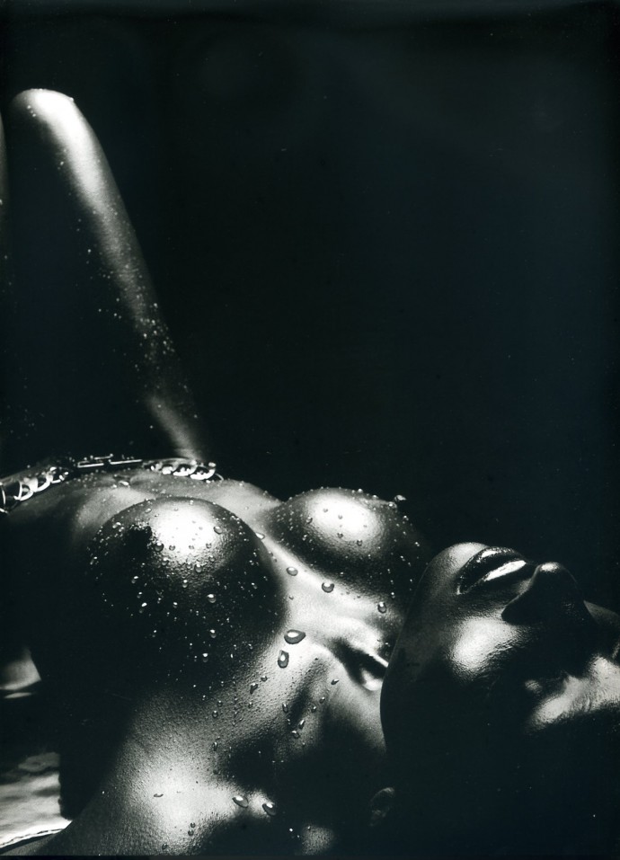 Голые амазонки Thierry Le Goues