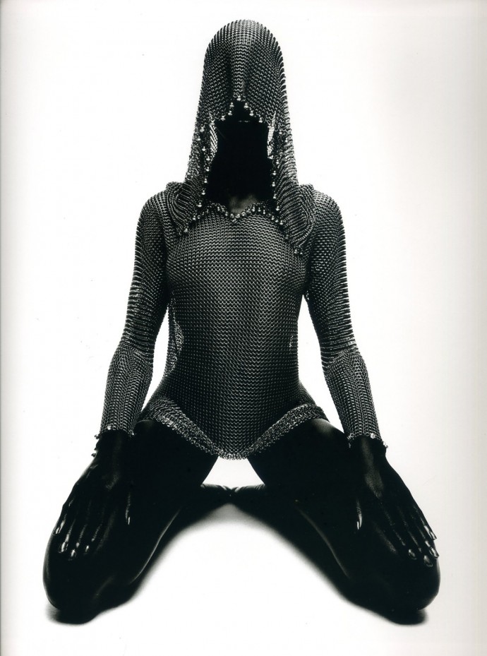 Голые амазонки Thierry Le Goues