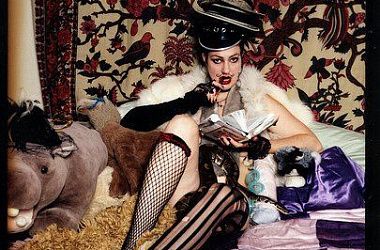 Эротический перформанс от sadie lune