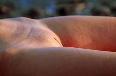 Девочка Лиза на нудистском пляже