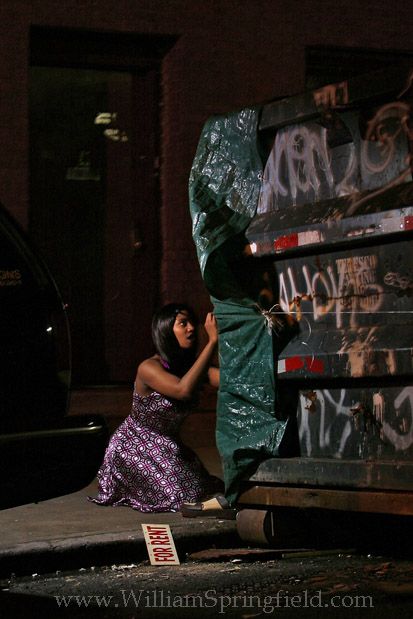 Экстравагантно пошлая реклама недвижимости