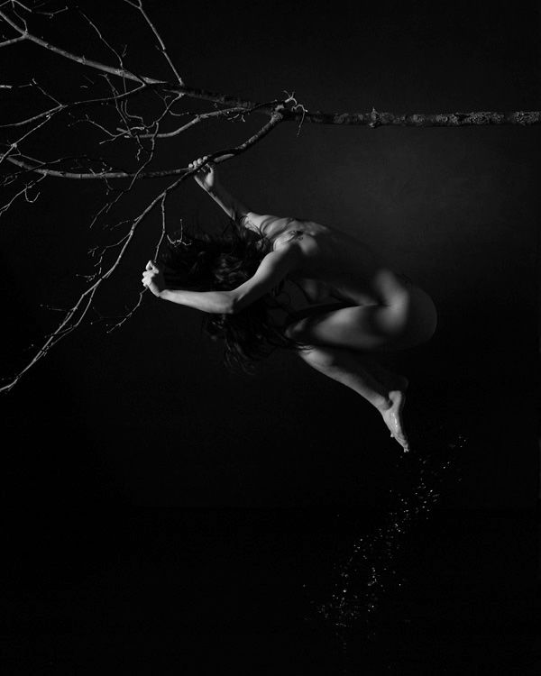 Эротика в серых тонах