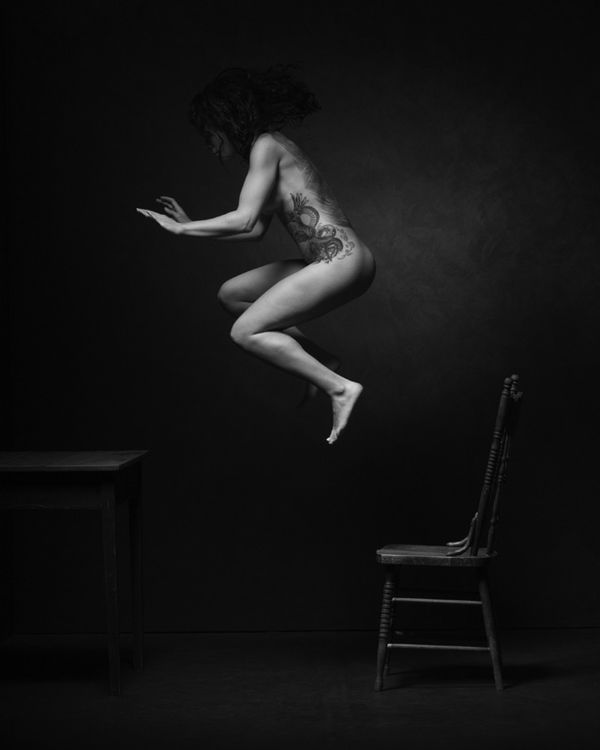 Эротика в серых тонах