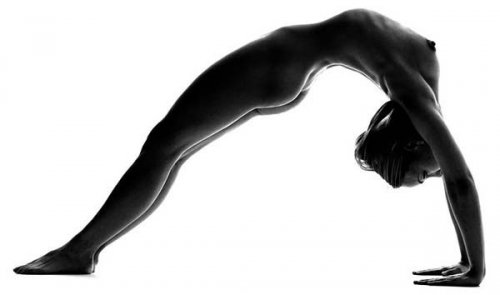 Эротика в серых тонах