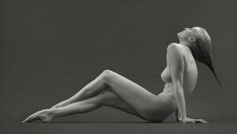 Эротика в серых тонах