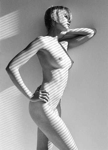 Эротика в серых тонах