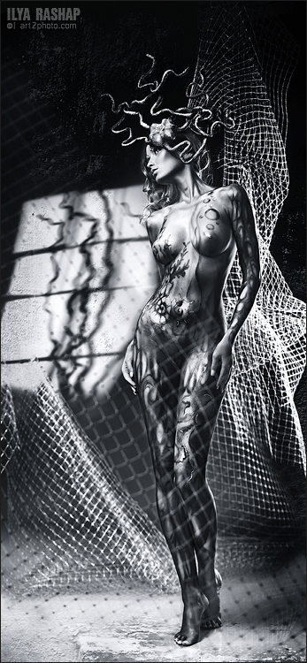 Боди-арт и Даша Холодных