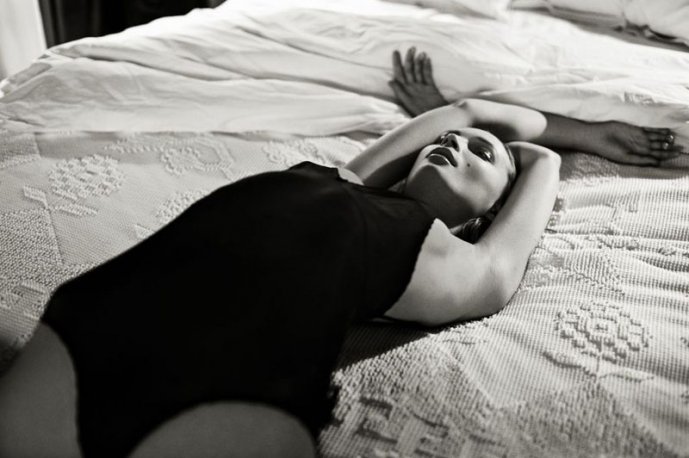 Эротические фото Tiiu Kuik