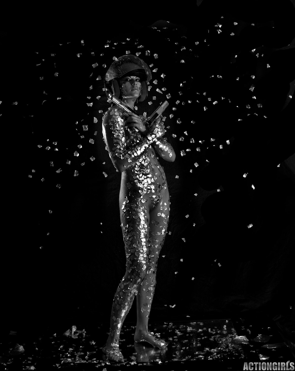 Голая солдатка от ActionGirls