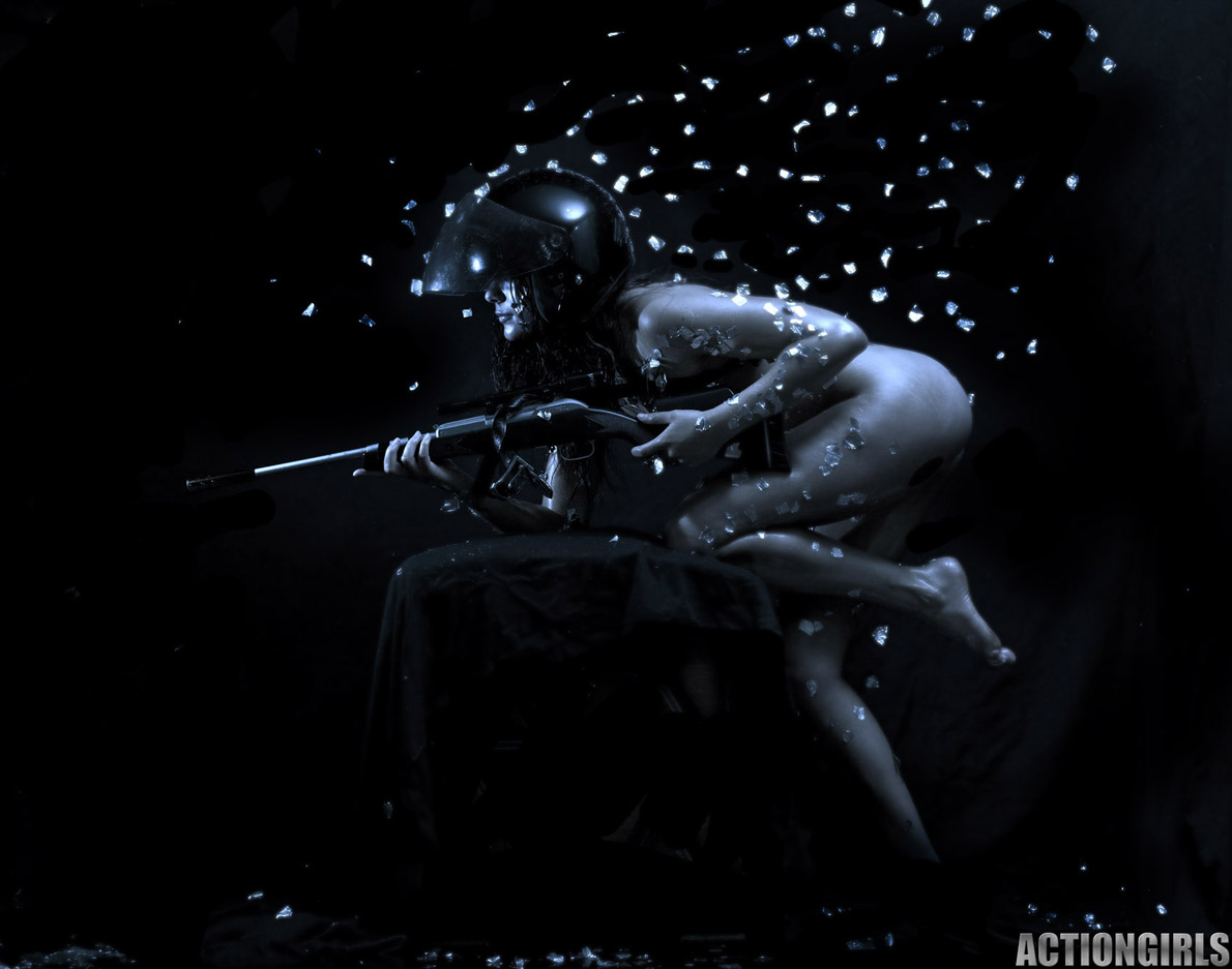 Голая солдатка от ActionGirls