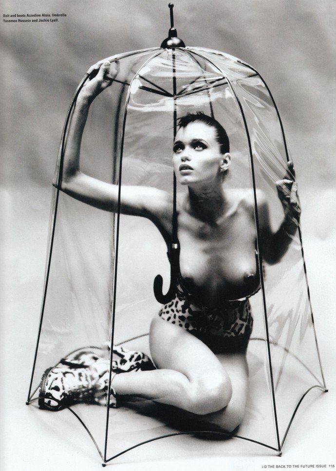 Эротические фото Abbey Lee Kerhsaw