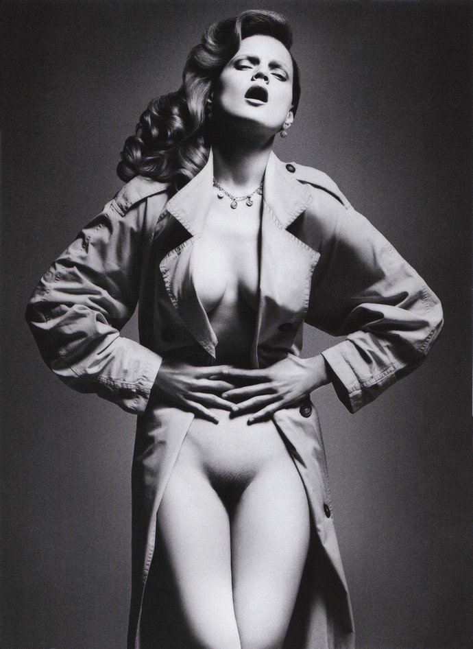 Обнаженное тело модели 8